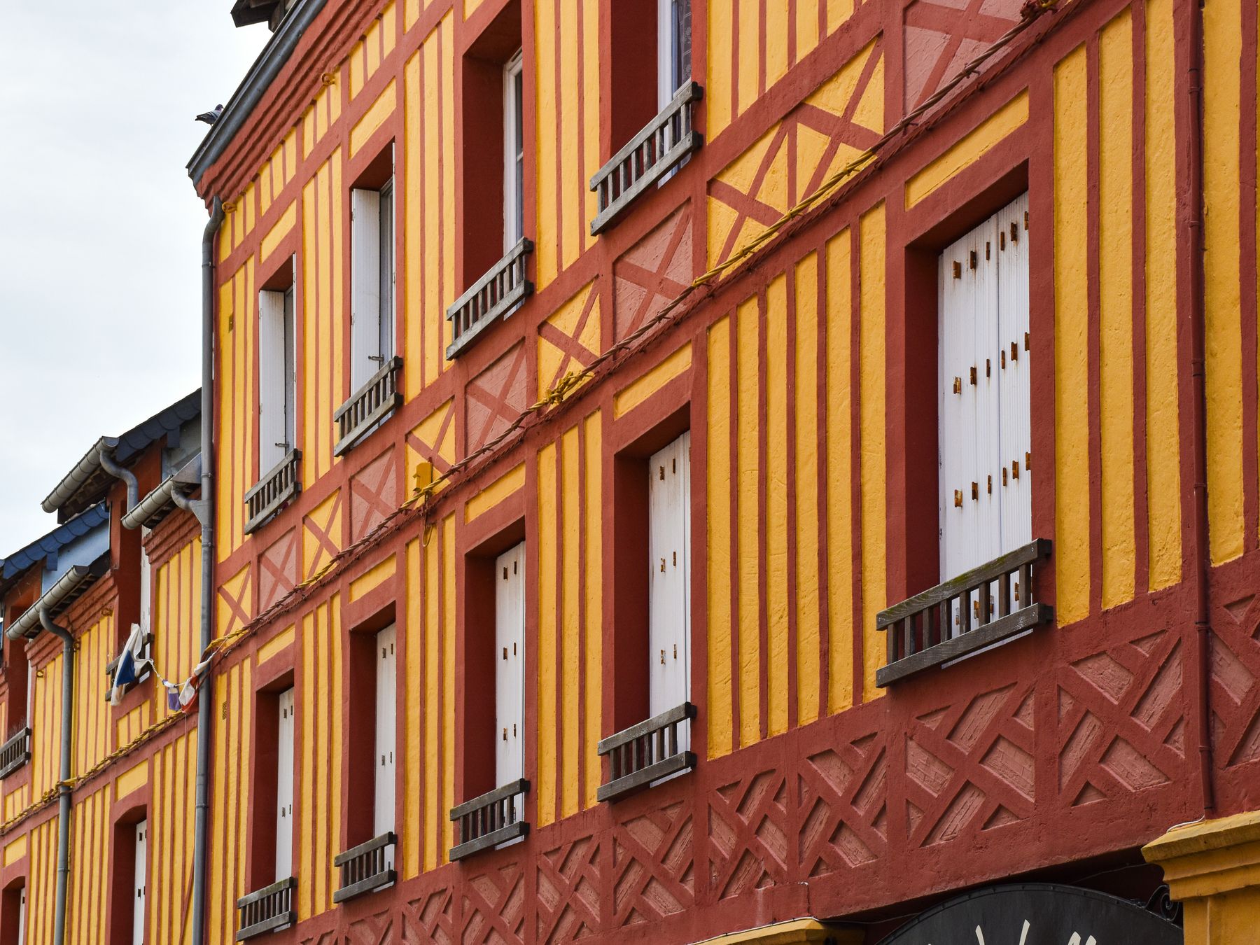 Exterior Painting in Ladywell — walls rolled to an even, flat finish