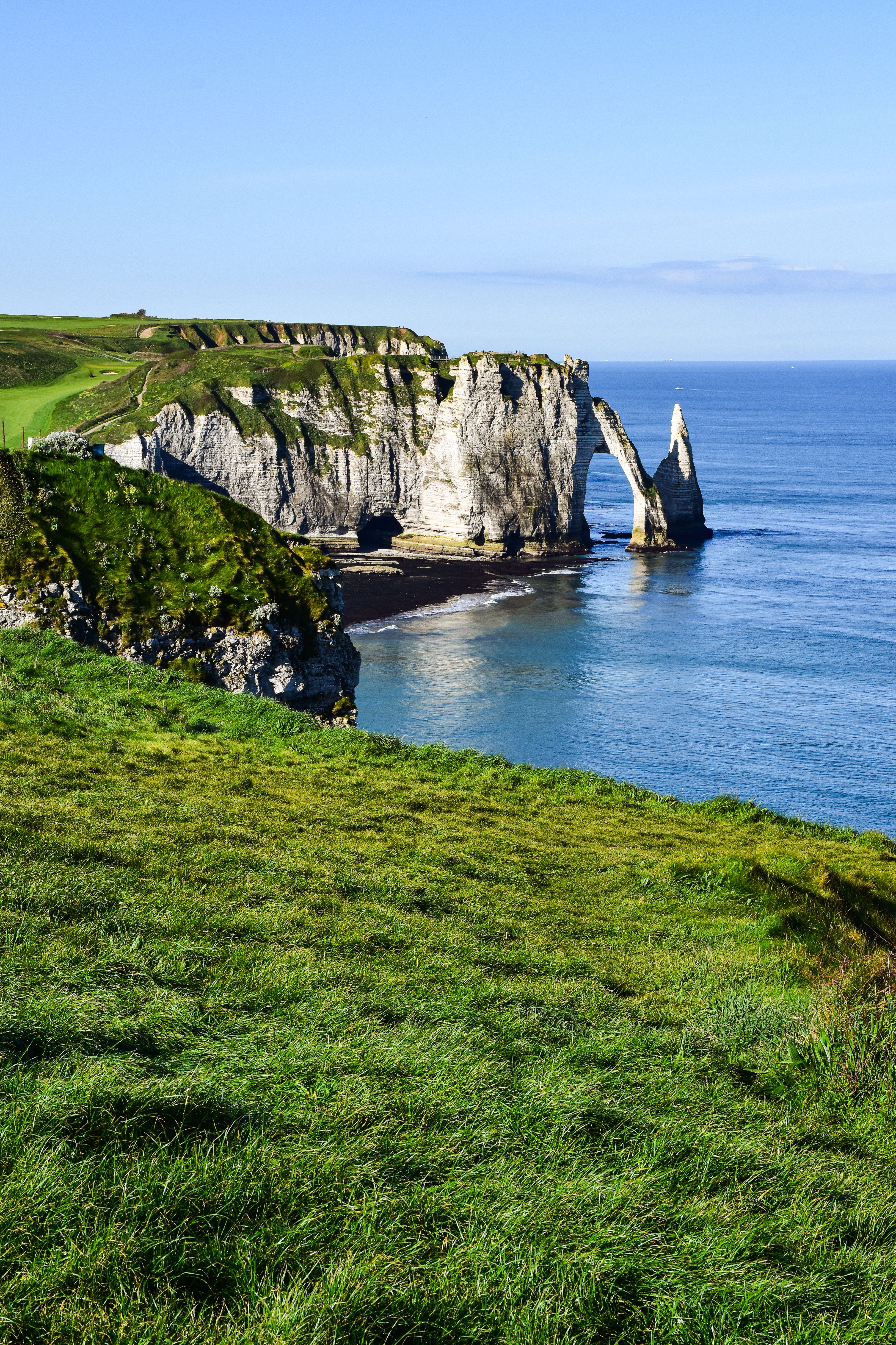 The cliffs of the coast of france · Free Stock Photo