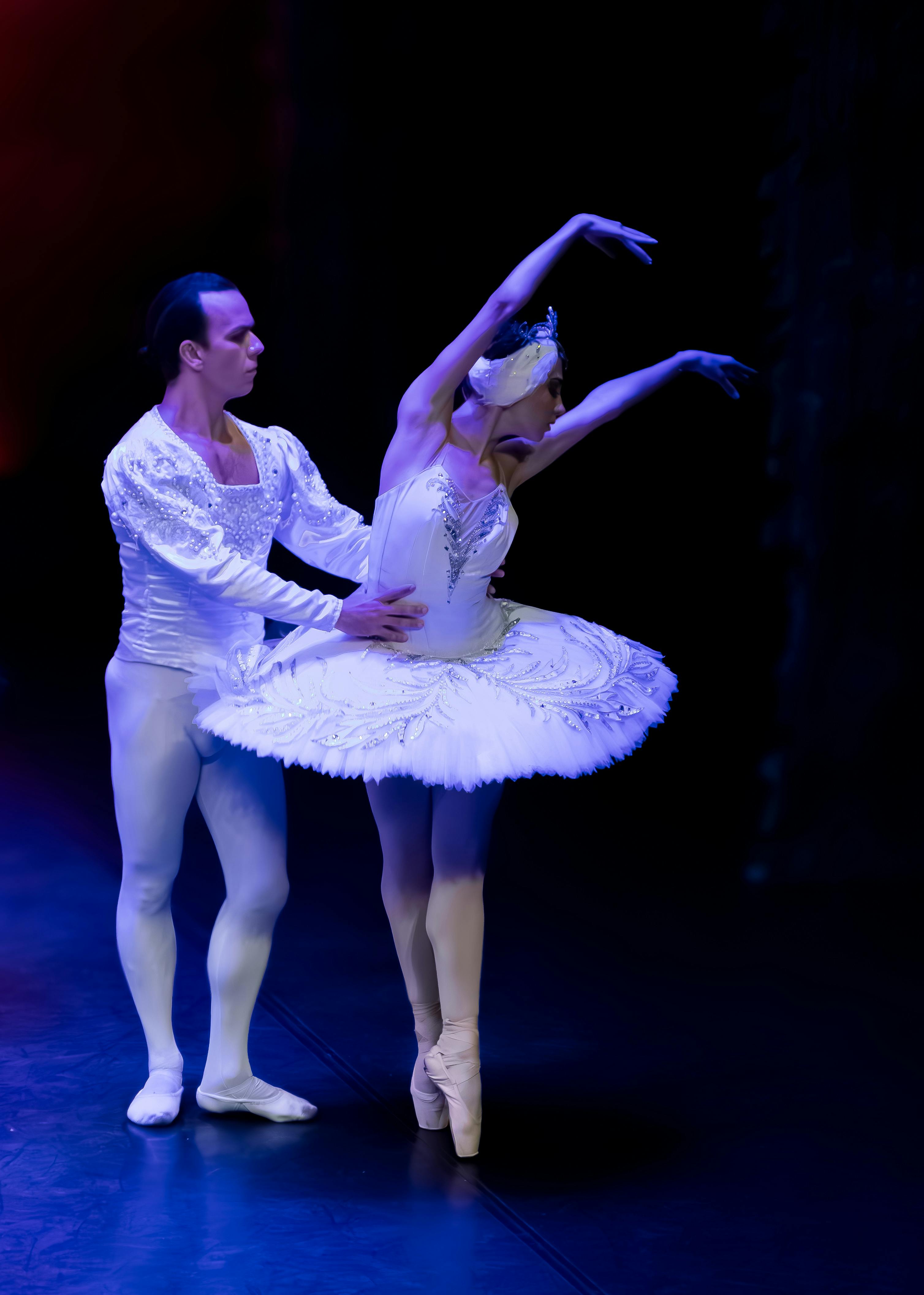 Ücretsiz artistik, aşama, bale içeren Ücretsiz stok fotoğraf Stok Fotoğraflar