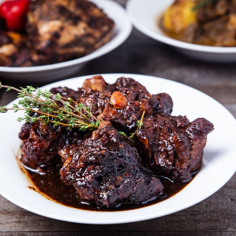Slow Cooker Oxtail and Red Wine Jus