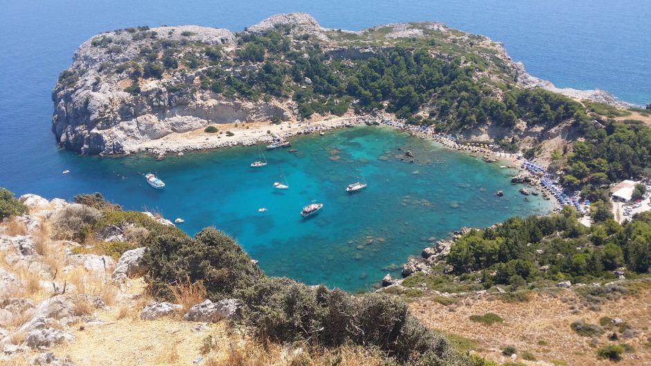 Rodos gezilecek yerler: Anthony Quinn Koyu'nun turkuaz suları