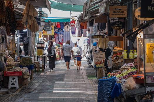 Kemeraltı bazaar food walk — Izmir
