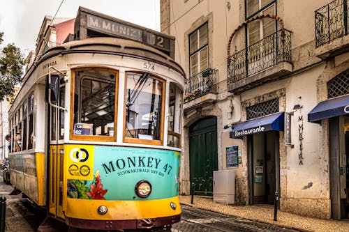 Ingyenes stockfotó belváros, közlekedési rendszer, Lisszabon témában