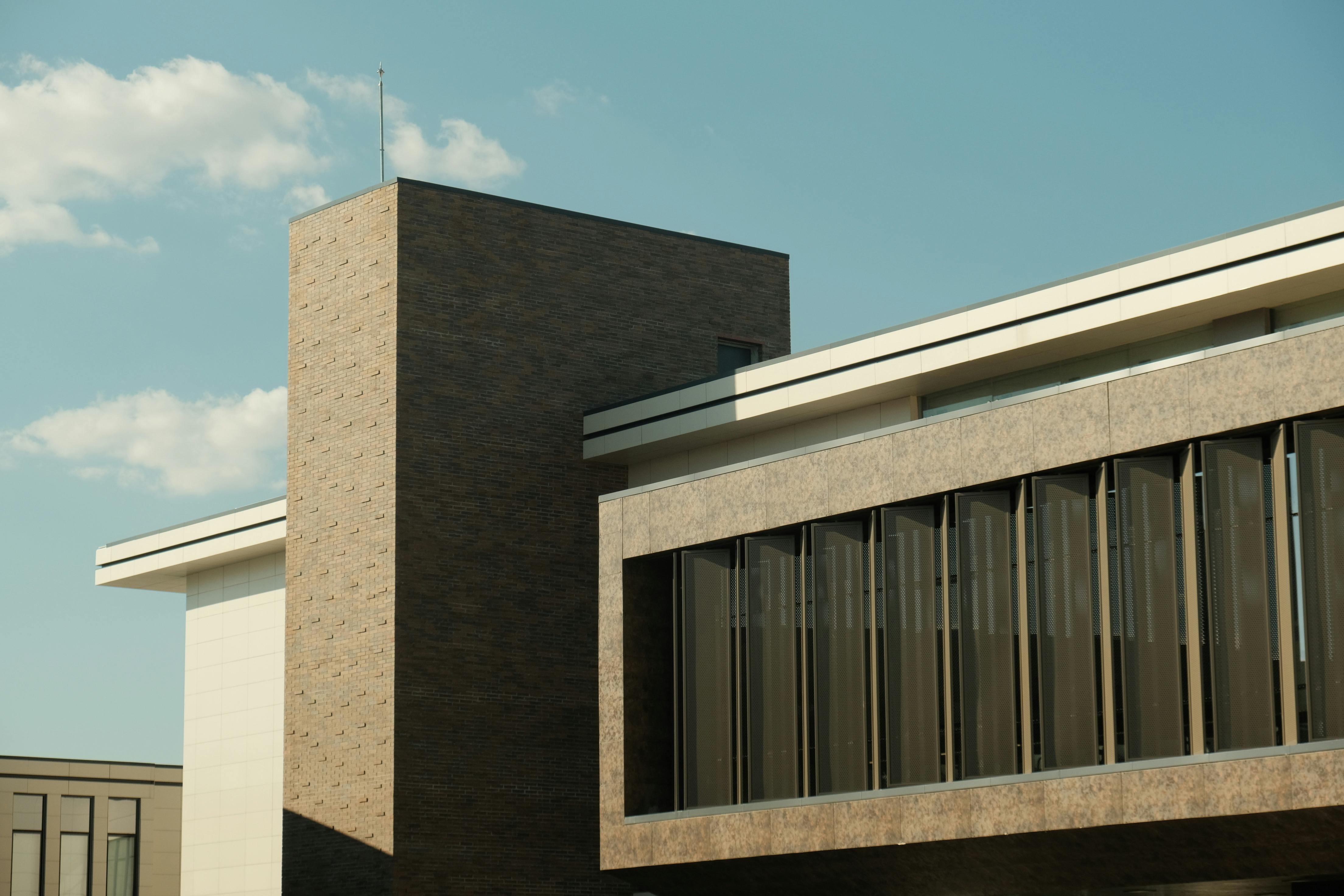 Des Moines University (DMU) Names Roesler as Chief Human Resources Officer — Photo by Khadijah Karaca on Pexels