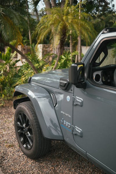 Jeep Compass: The Compact SUV for Every Adventure