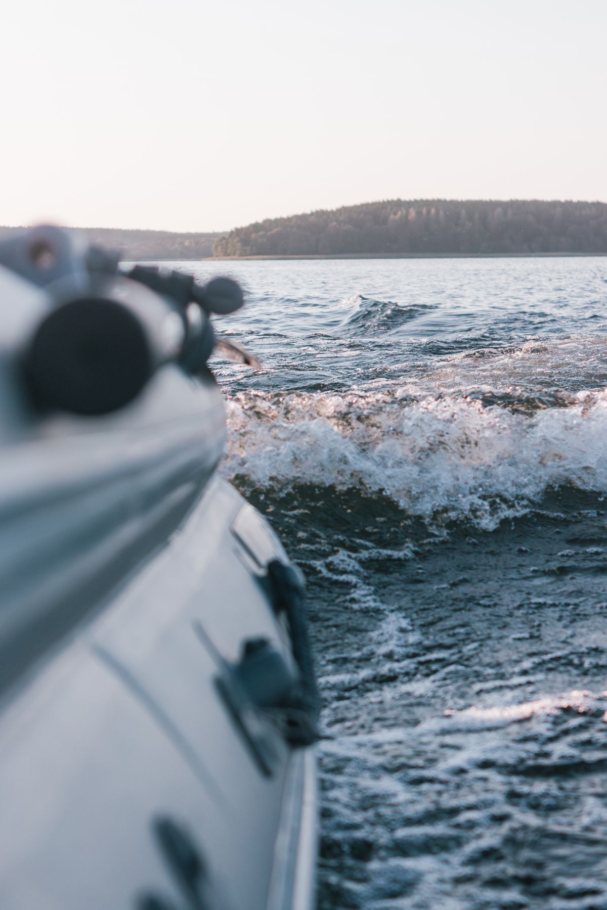 Boat Wave Photos, Download The BEST Free Boat Wave Stock Photos & HD Images