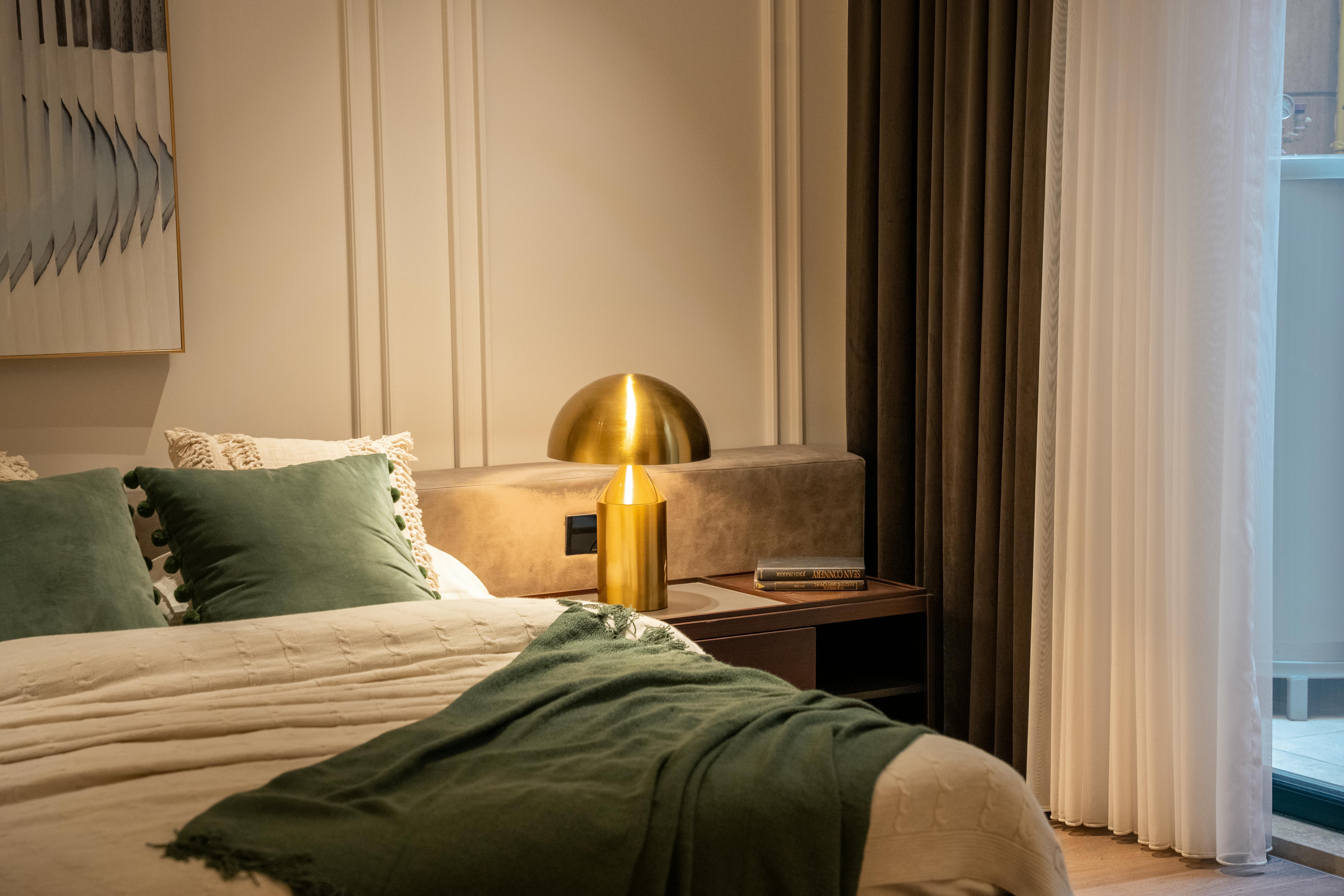 Wake-up with smart light