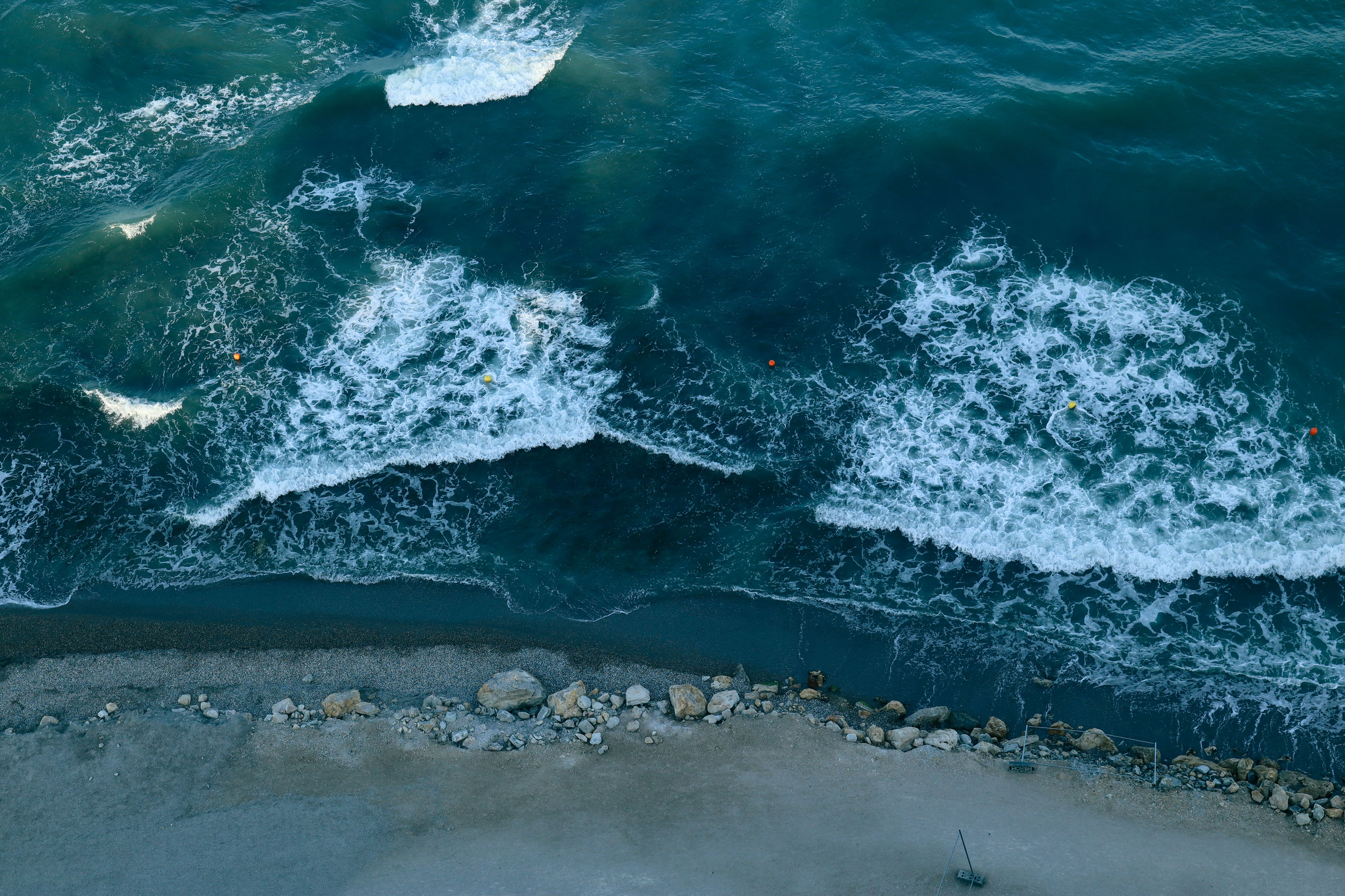 Satellite debris ocean — Curiosidades