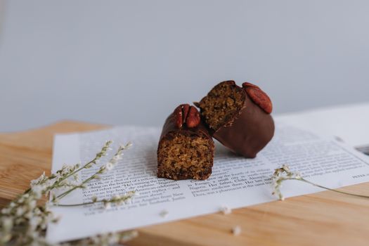 Maple Glazed Pecan & Sea Salt Nuts & Spices Bar