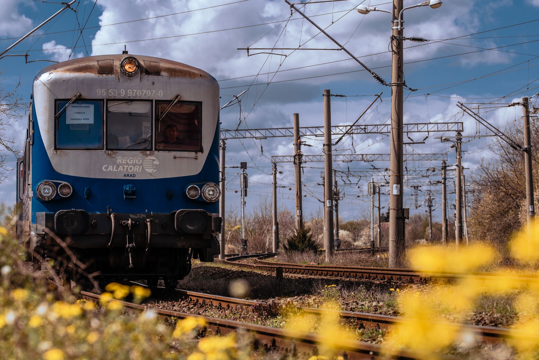 Trenul modernizat a sosit la Remetea Mare pe magistrala Arad-Timișoara