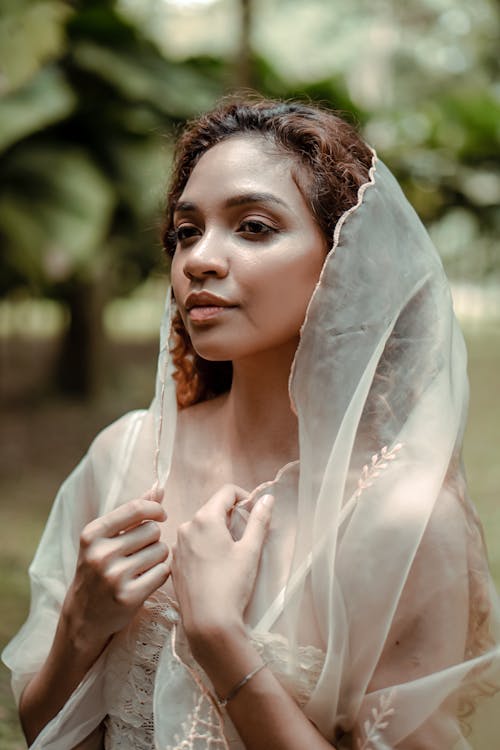 Free Photo of Woman Wearing Veil Stock Photo