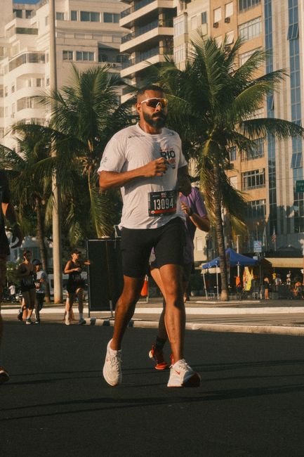 O Milagre de 97 Gramas: Como a Adidas Reescreveu a História do Marketing na Maratona de Londres