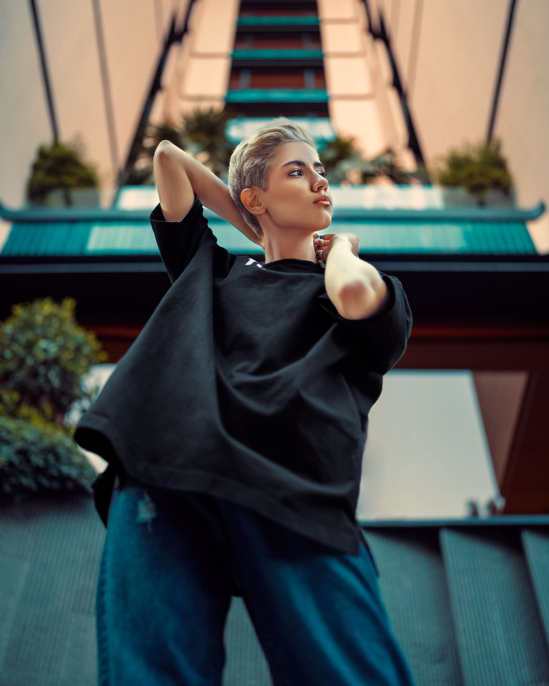 Come mantenere gli outfit impeccabili quando si scatta all'aperto per tutto il giorno — usa il tempo di scatto per congelare il movimento