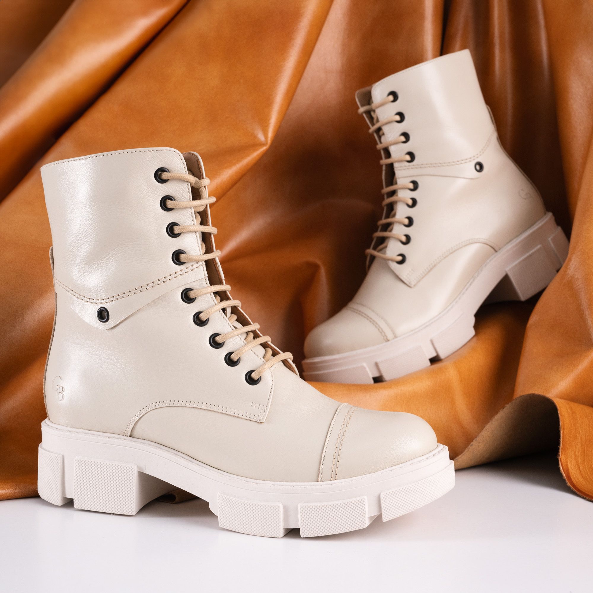 Bota Coturno