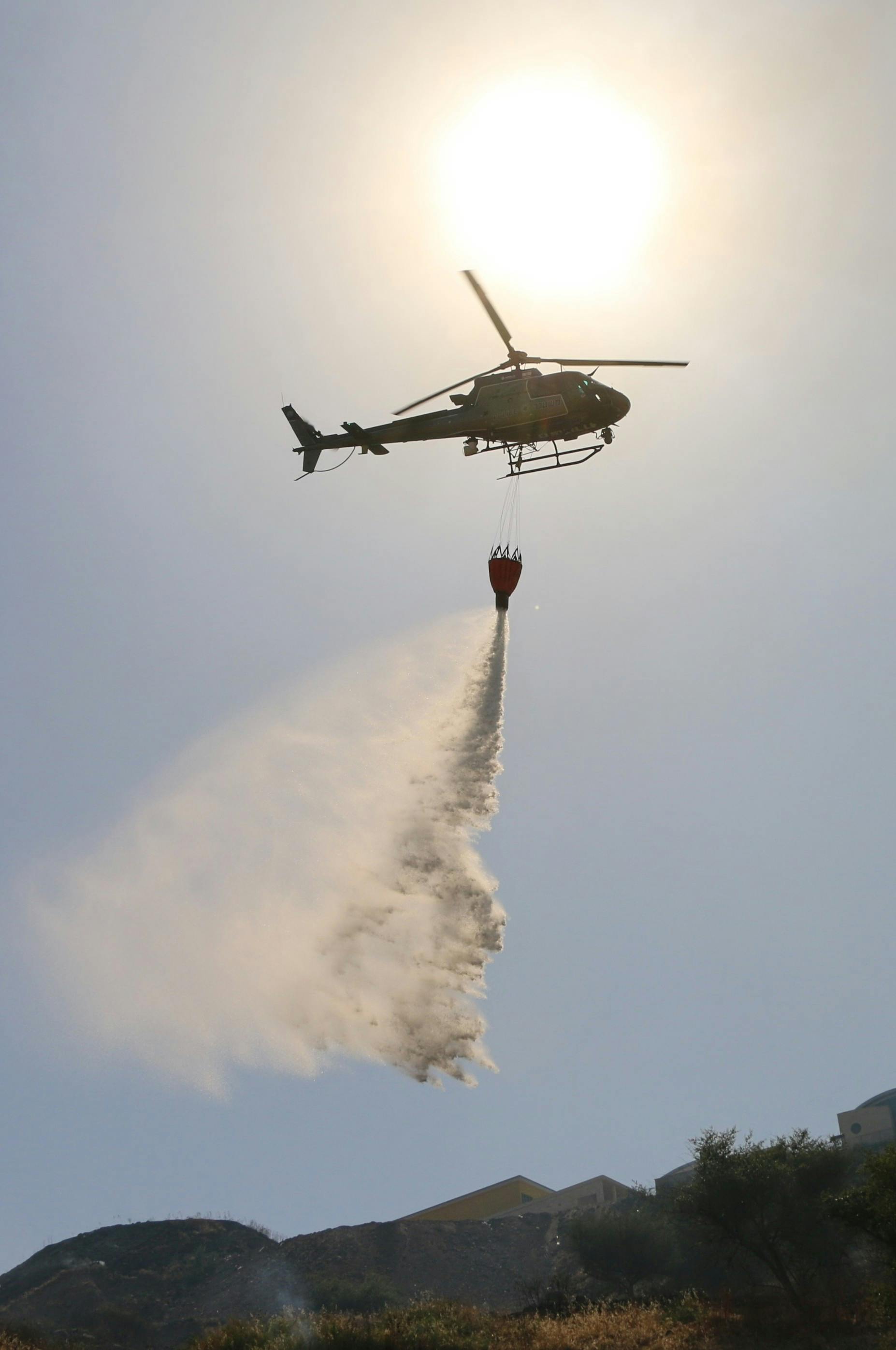 Incendiu devastator lângă Chilia Veche, Tulcea – Pompieri airliftati pentru a lupta cu flăcările în zone inaccesibile!