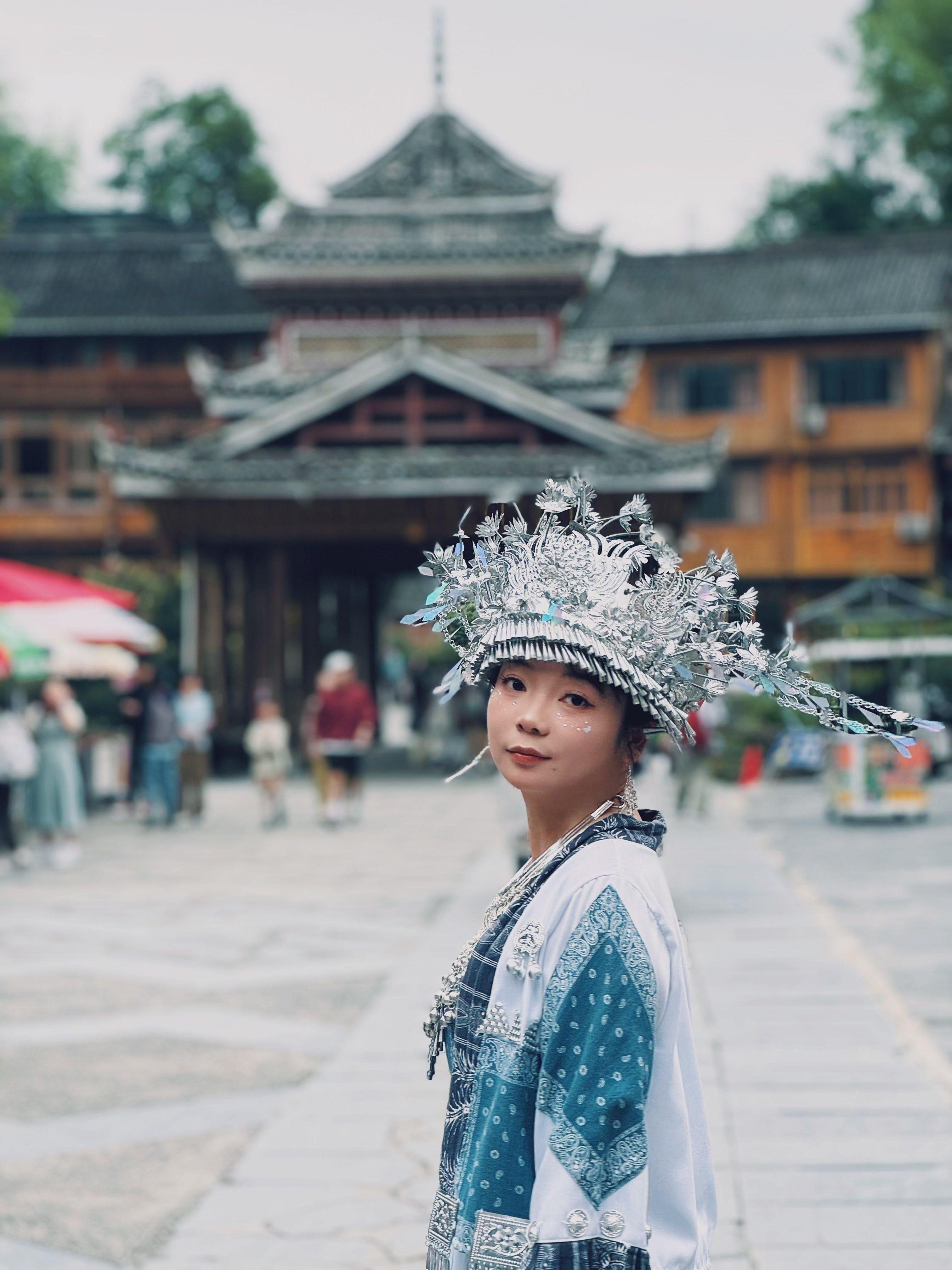 A young woman in traditional chinese clothing · Free Stock Photo