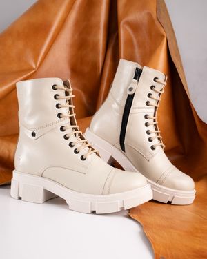 Lace-up boots by José Martin Segura Benites on Pexels