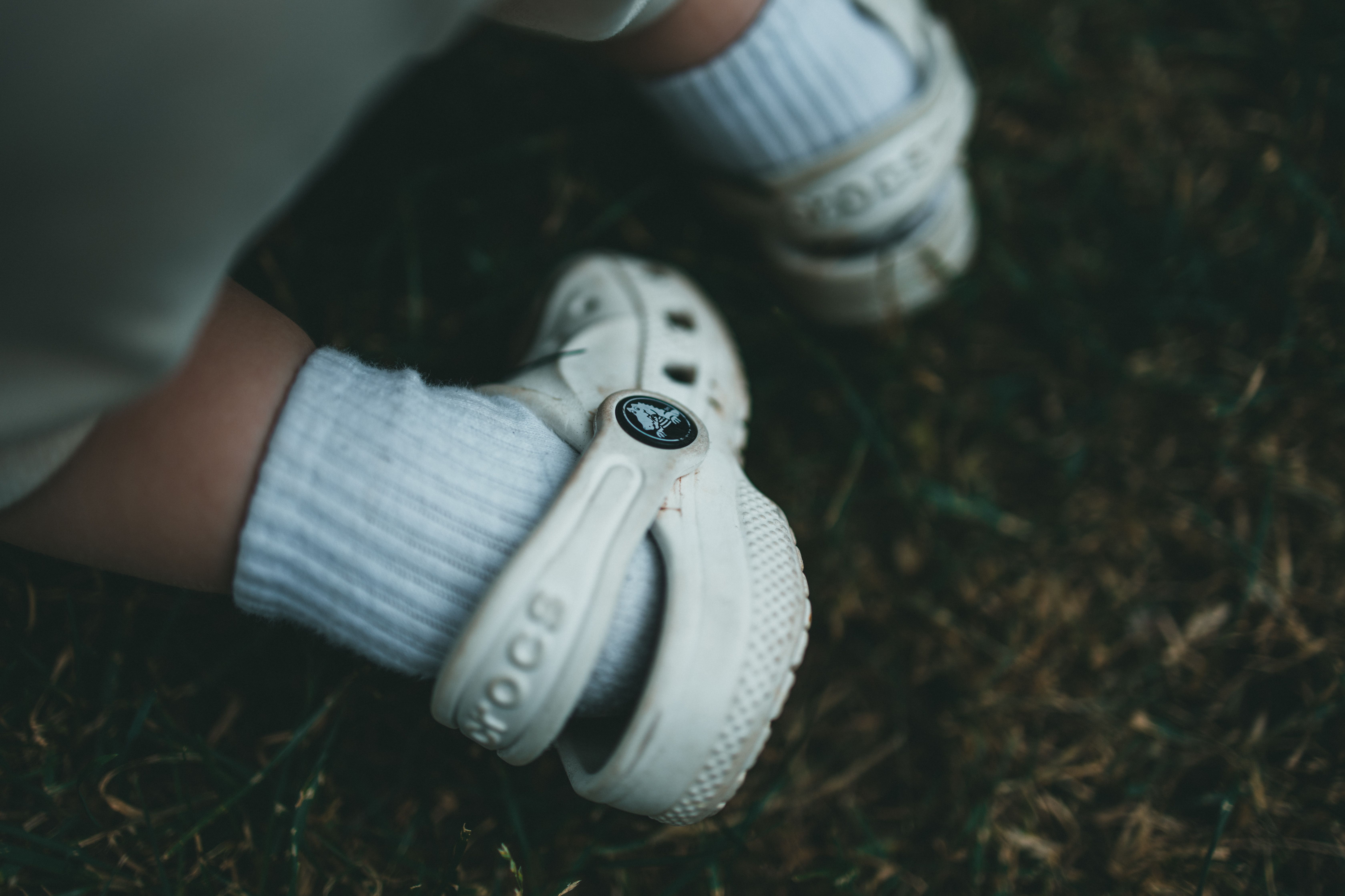 Tênis da Crocs? Calçado de R$ 500 é um híbrido e foi criado para usar no frio e no calor