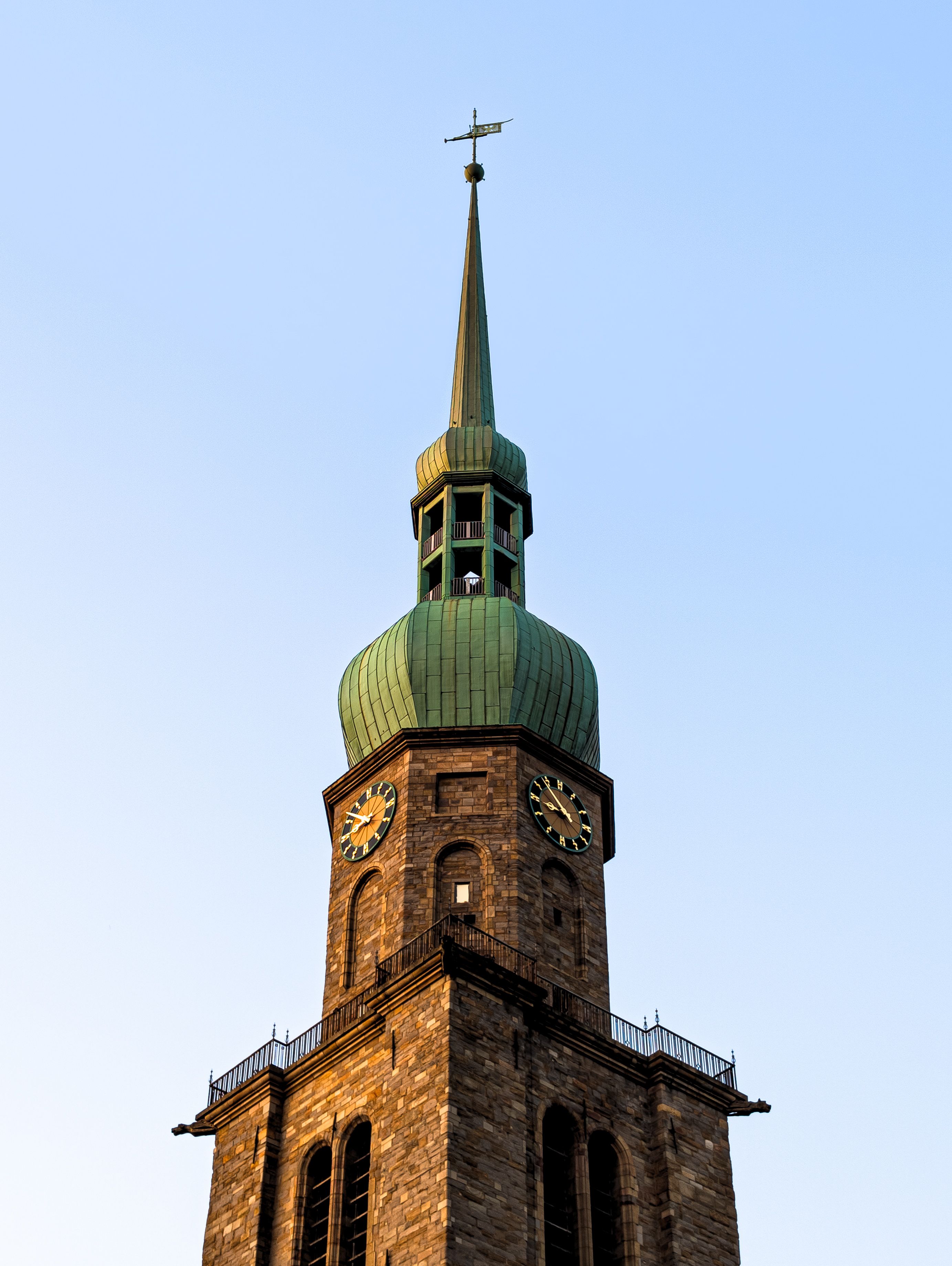 A tall tower with a clock on top · Free Stock Photo
