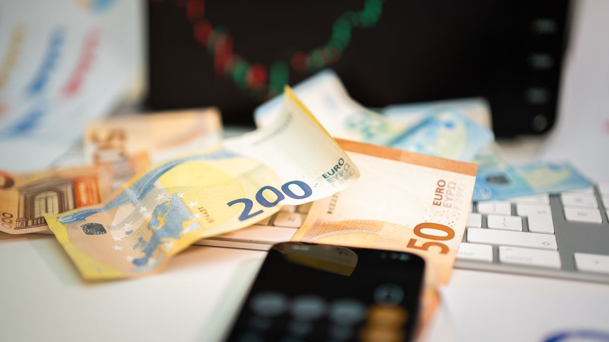 Les meilleures astuces pour réduire les frais bancaires en 2026 - illustration
