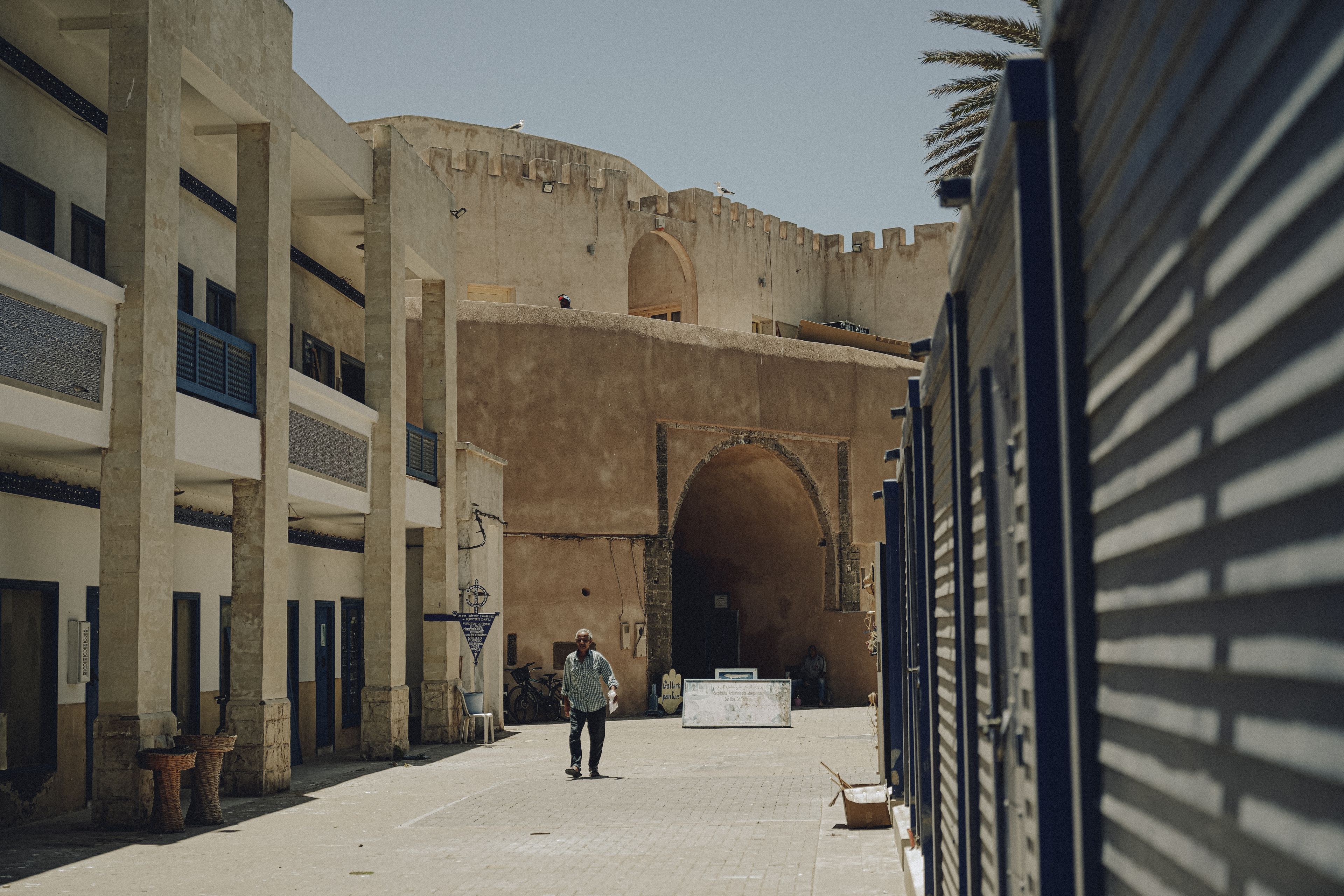 Essaouira art gallery medina