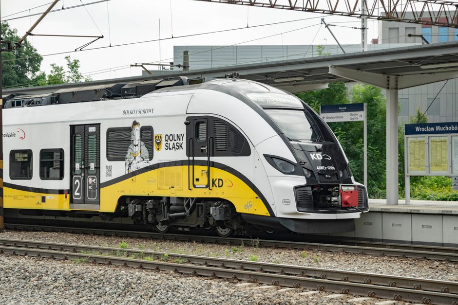 Szybka Kolej Miejska (SKM) train arriving at Warsaw Chopin Airport station in Poland