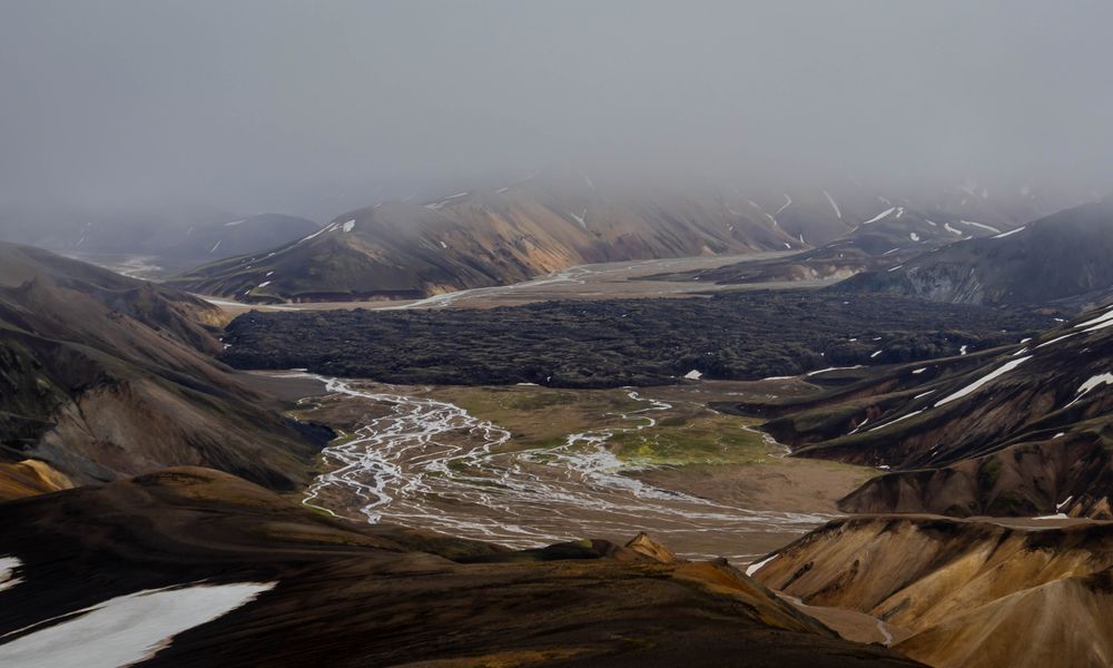 stunning icelandic landscape glacier valley