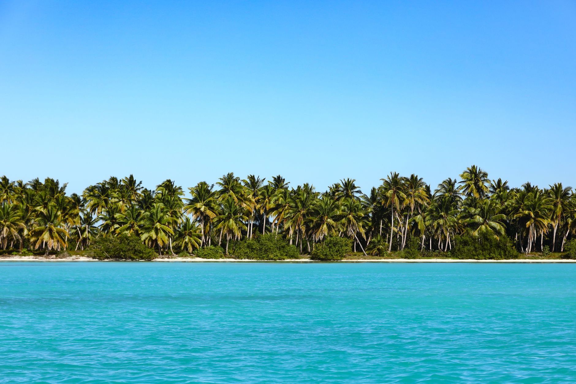 Popular sights in Rangiroa Landmarks in Rangiroa