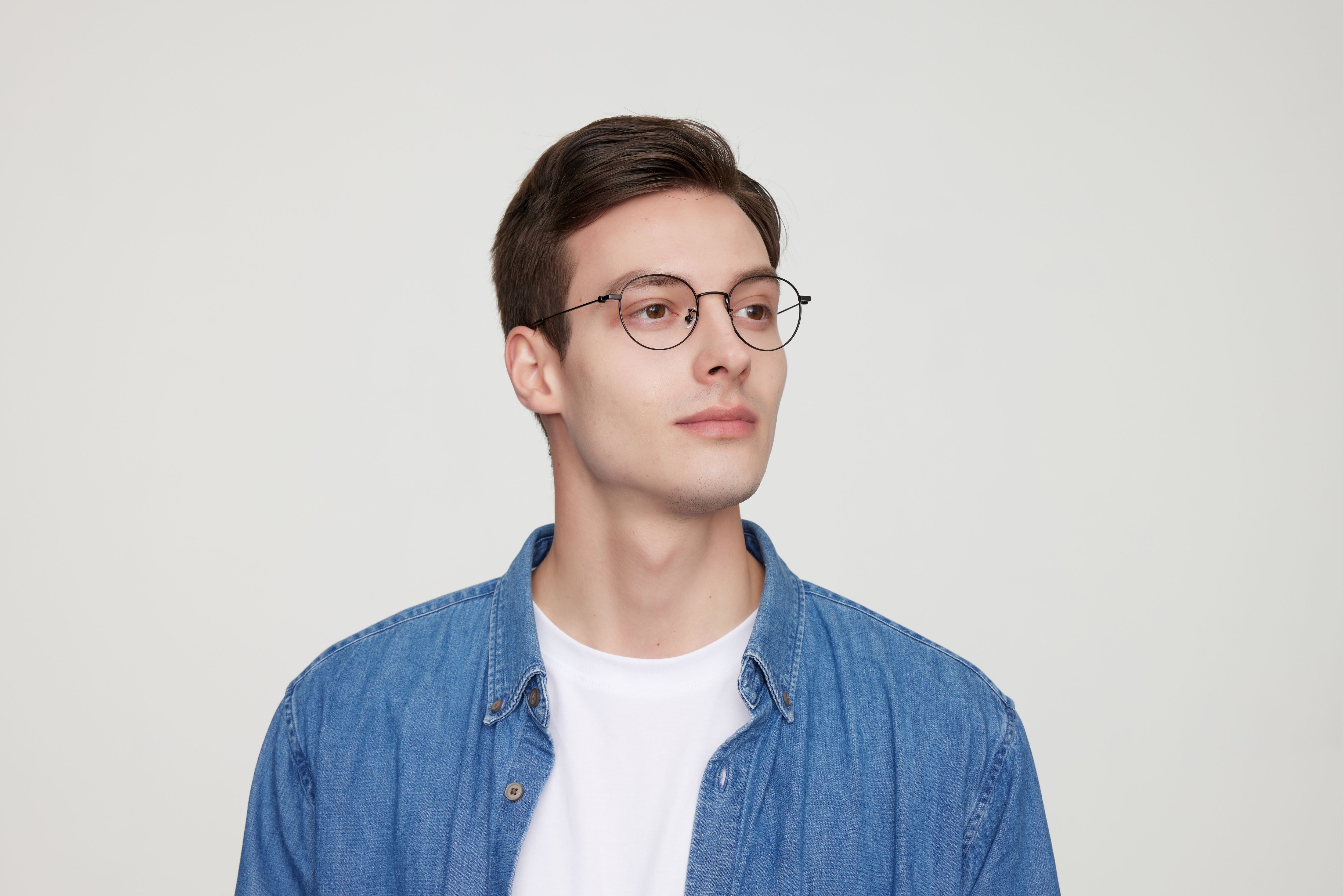 Foto stok gratis tentang aksesori, anak muda, baju denim, baju putih ...