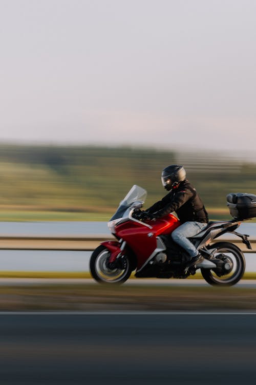 Motor Bike Running Close-up Photography · Free Stock Photo