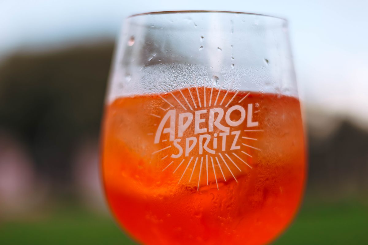 Recette Spritz : le cocktail italien parfait - La préparation pas à pas du Spritz parfait