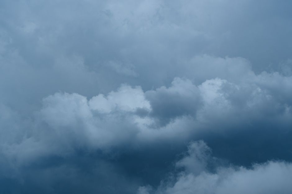 Captivating view of overcast sky filled with thick, fluffy clouds, ideal for backgrounds.