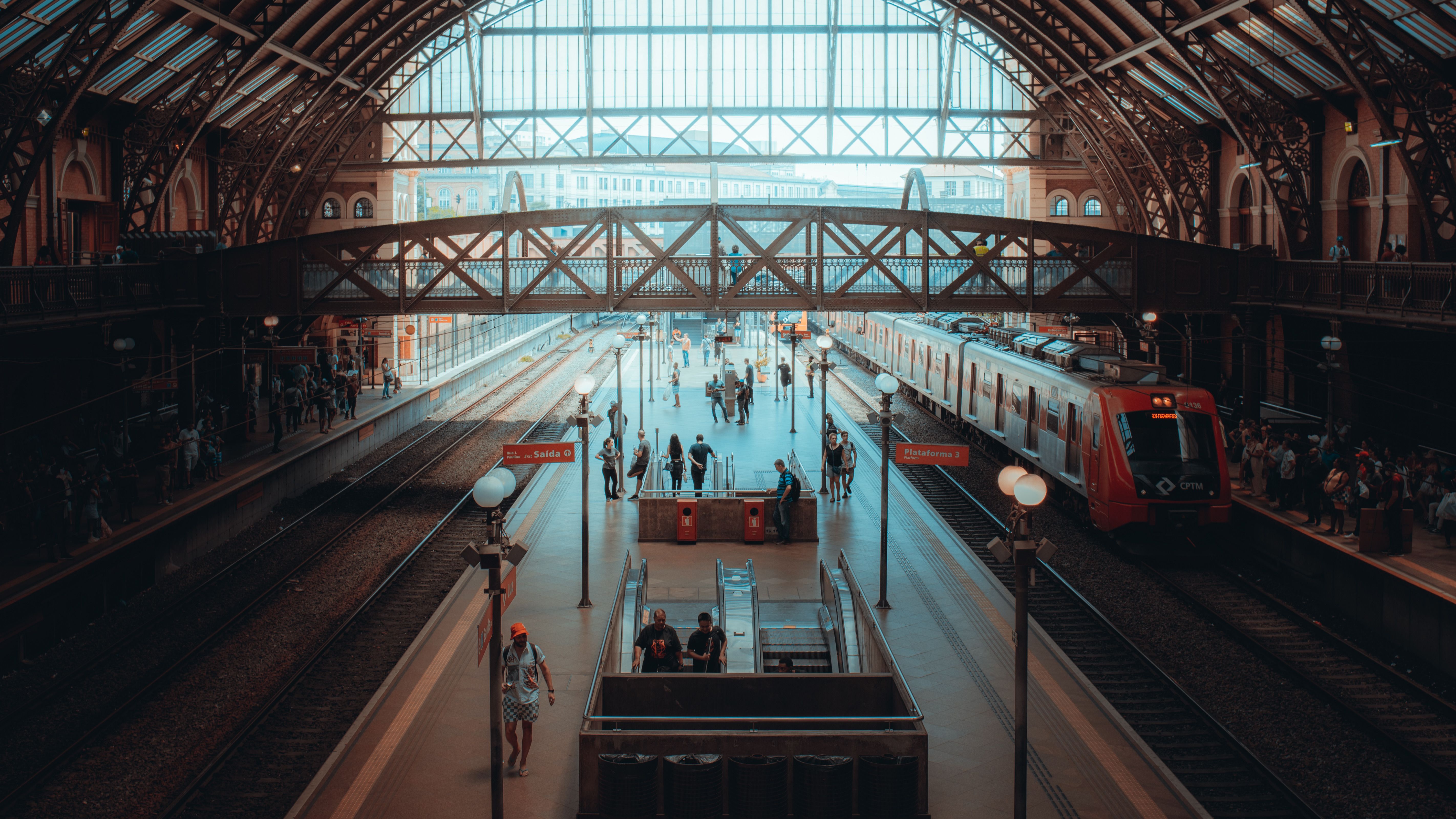Zadarmo Fotobanka s bezplatnými fotkami na tému # indoor, architektúra, cestovať Fotka z fotobanky