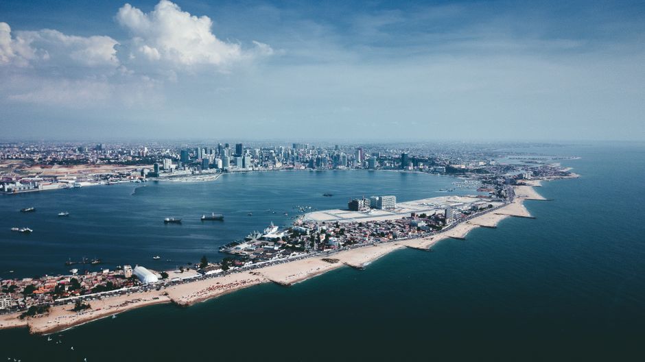 Cabinda - Tropical city with palm trees and blue skies