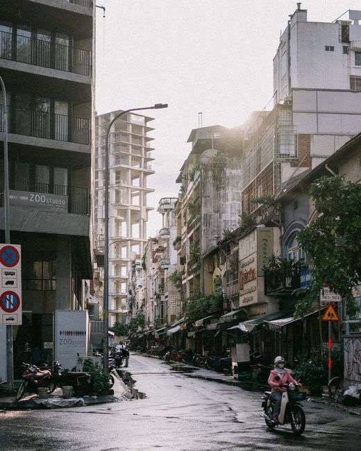 Ho Chi Minh City (Saigon): A Modern Metropolis with a Traditional Heart Ho Chi Minh City (Saigon): A Modern Metropolis with a Traditional Heart