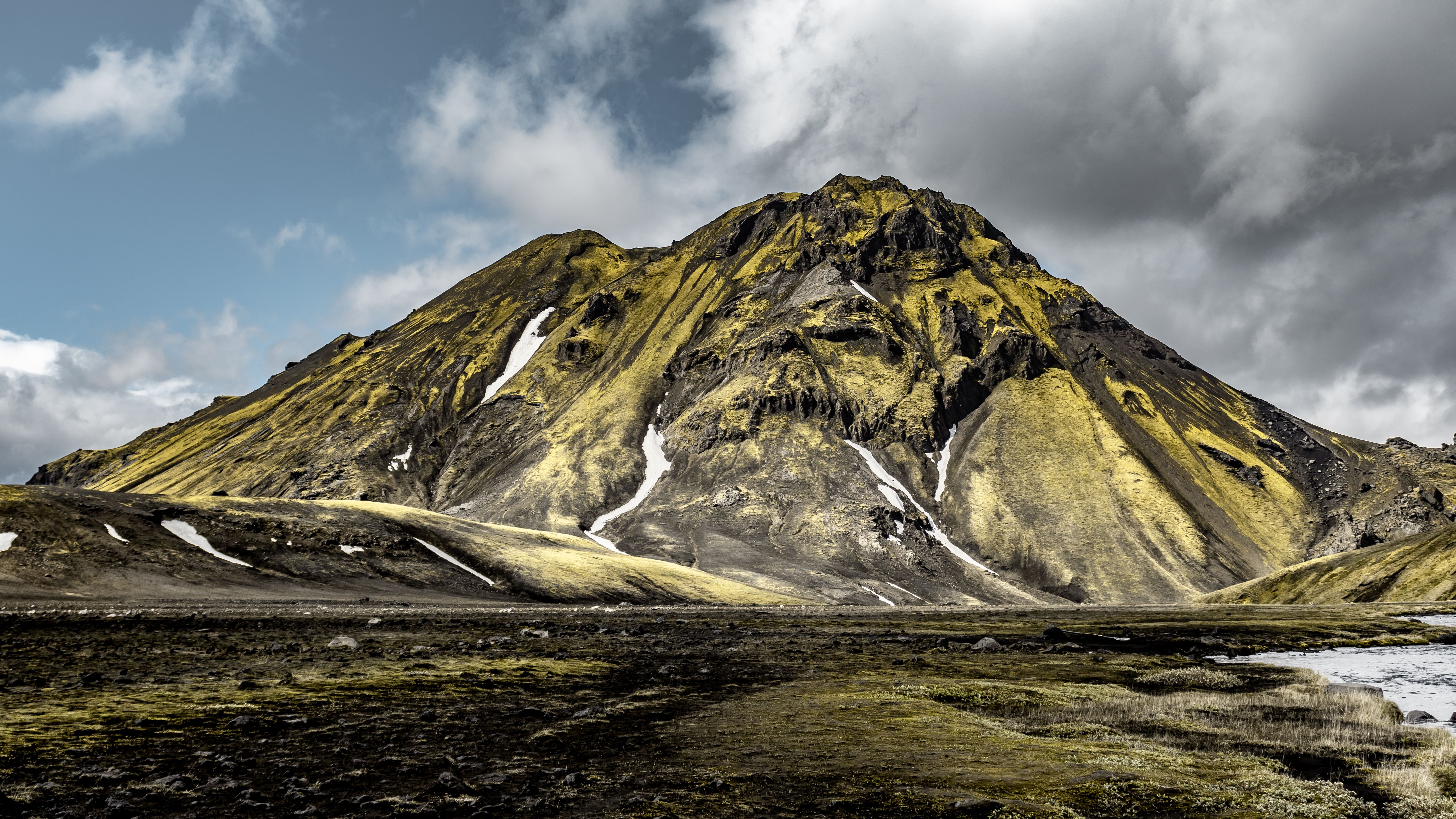 Pertama Kali Nabung Buat Solo Trip ke Bromo: Pelajaran Hidup Anak Kos