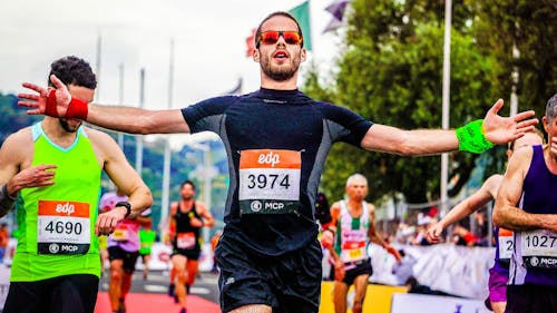 Foto Di Persone Che Fanno La Maratona