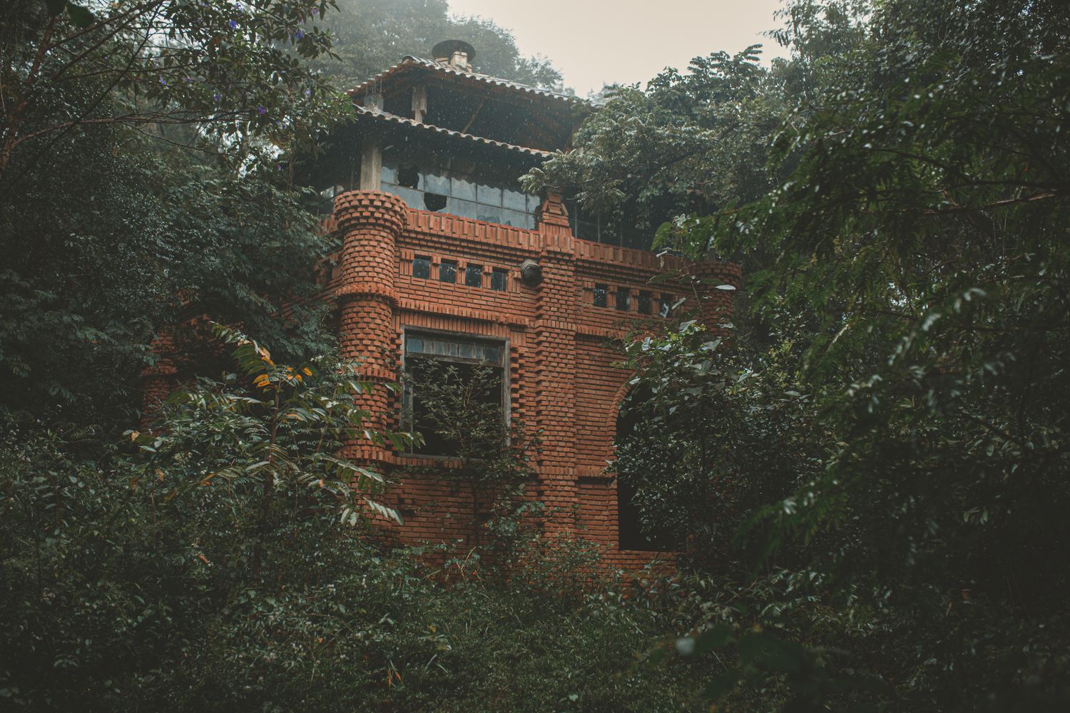 Secluded Building Photos, Download The BEST Free Secluded Building ...