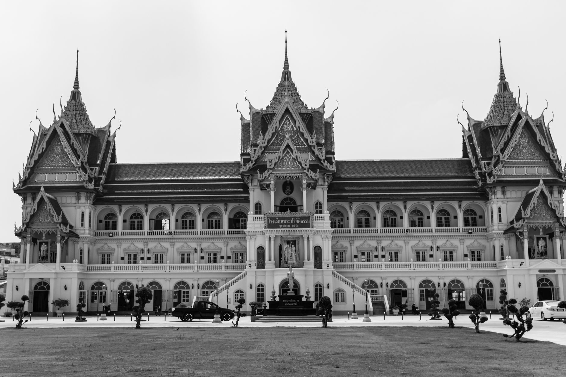 Bangkok okul saldırısı anması