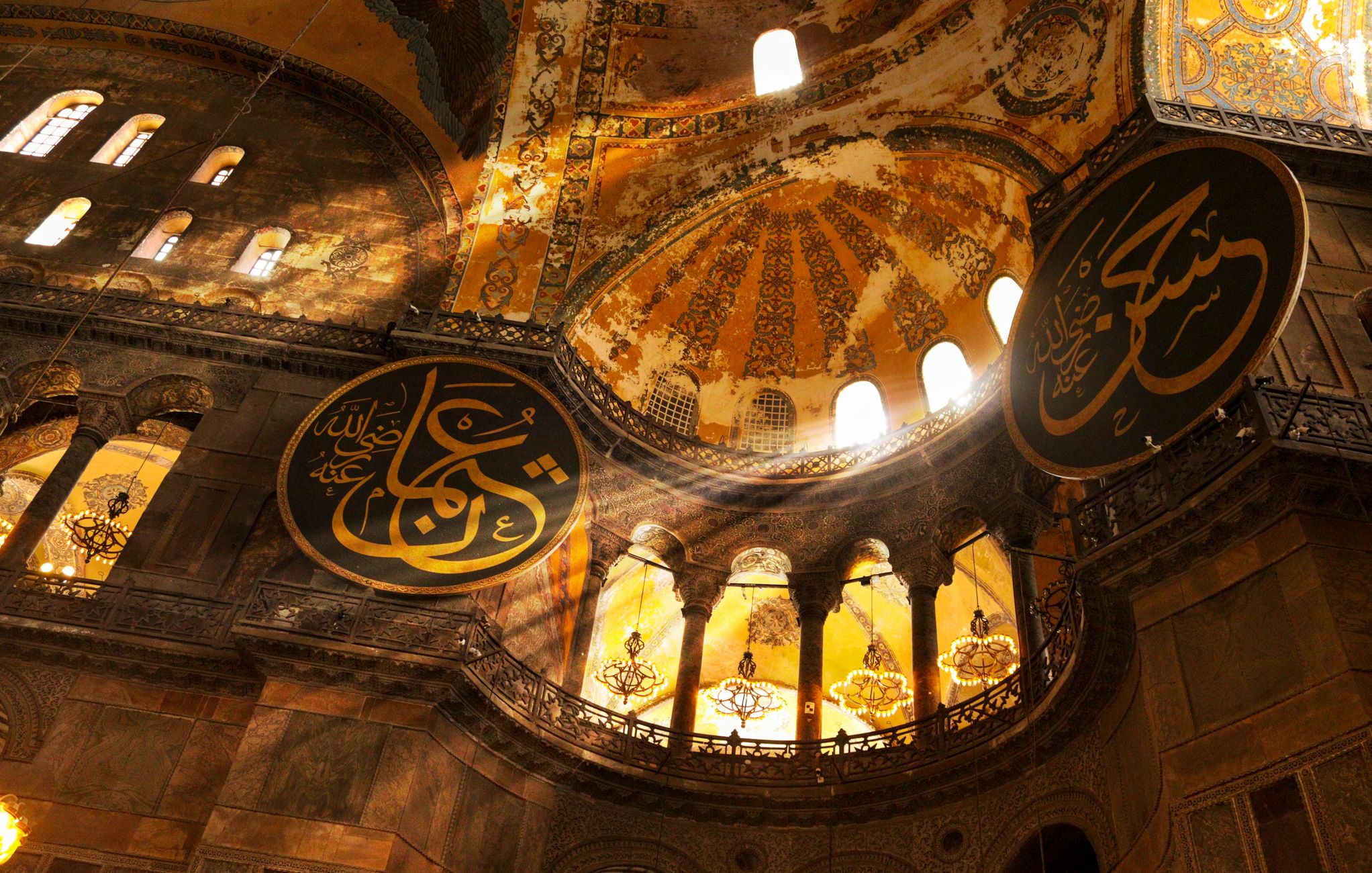 Poetin ondermijnt geloofwaardigheid met bombardement op Sint Sophia