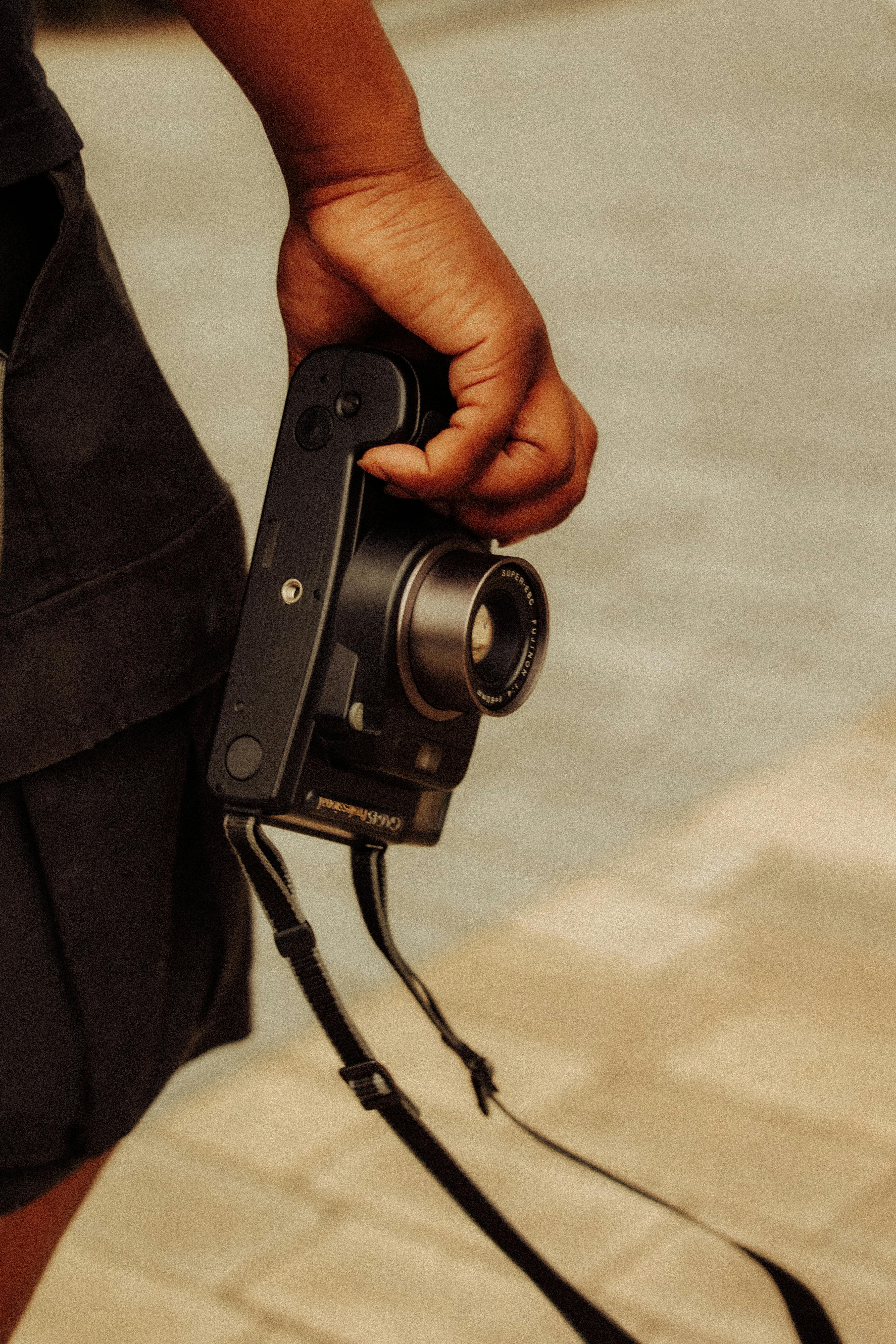 重量僅240克！Fujifilm X Half 復古數碼相機震撼登場