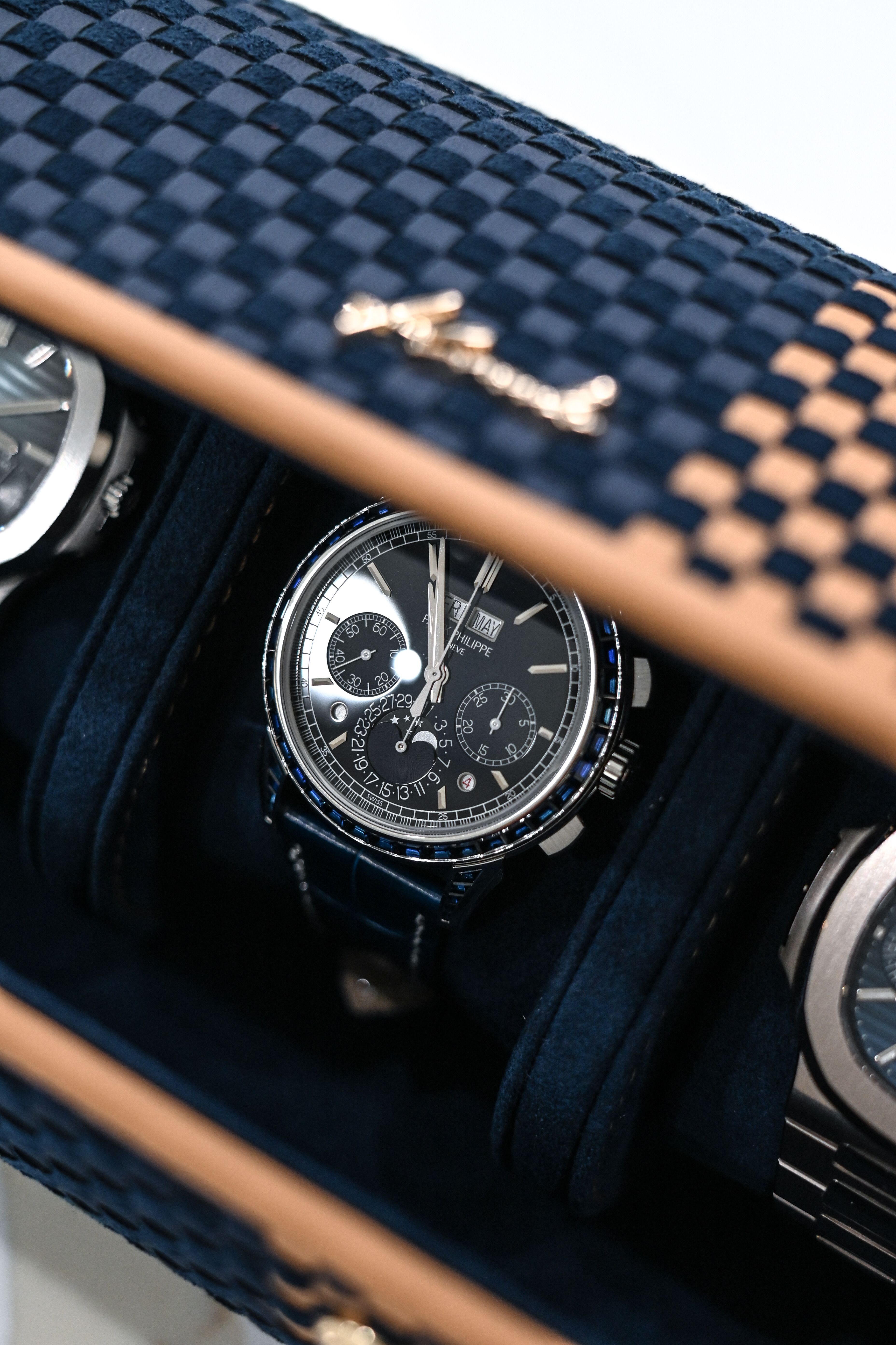 High-end chronograph watch featuring precision and elegance in a stylish case, perfect for luxury fashion.