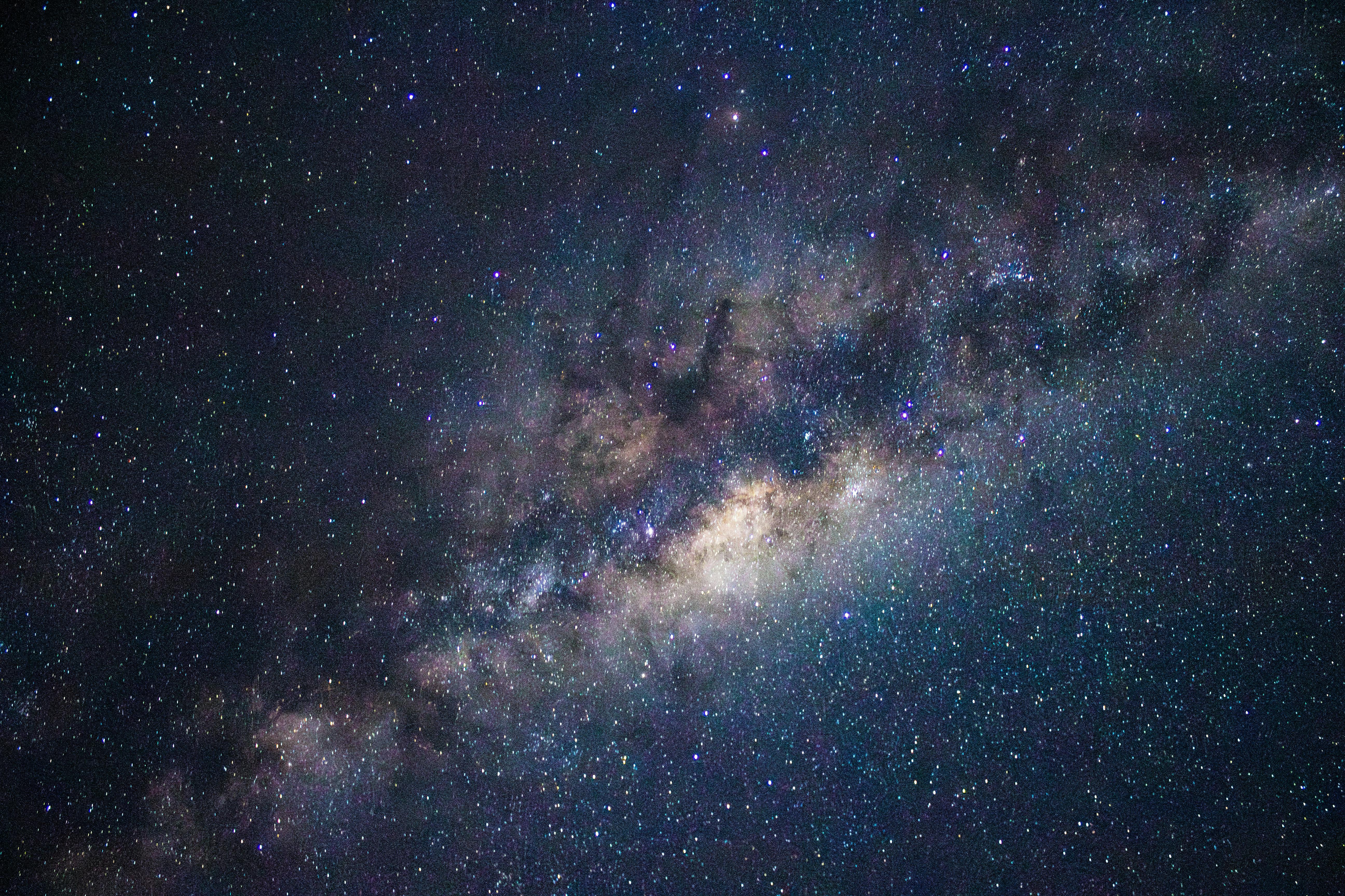 explosion stellaire deformation