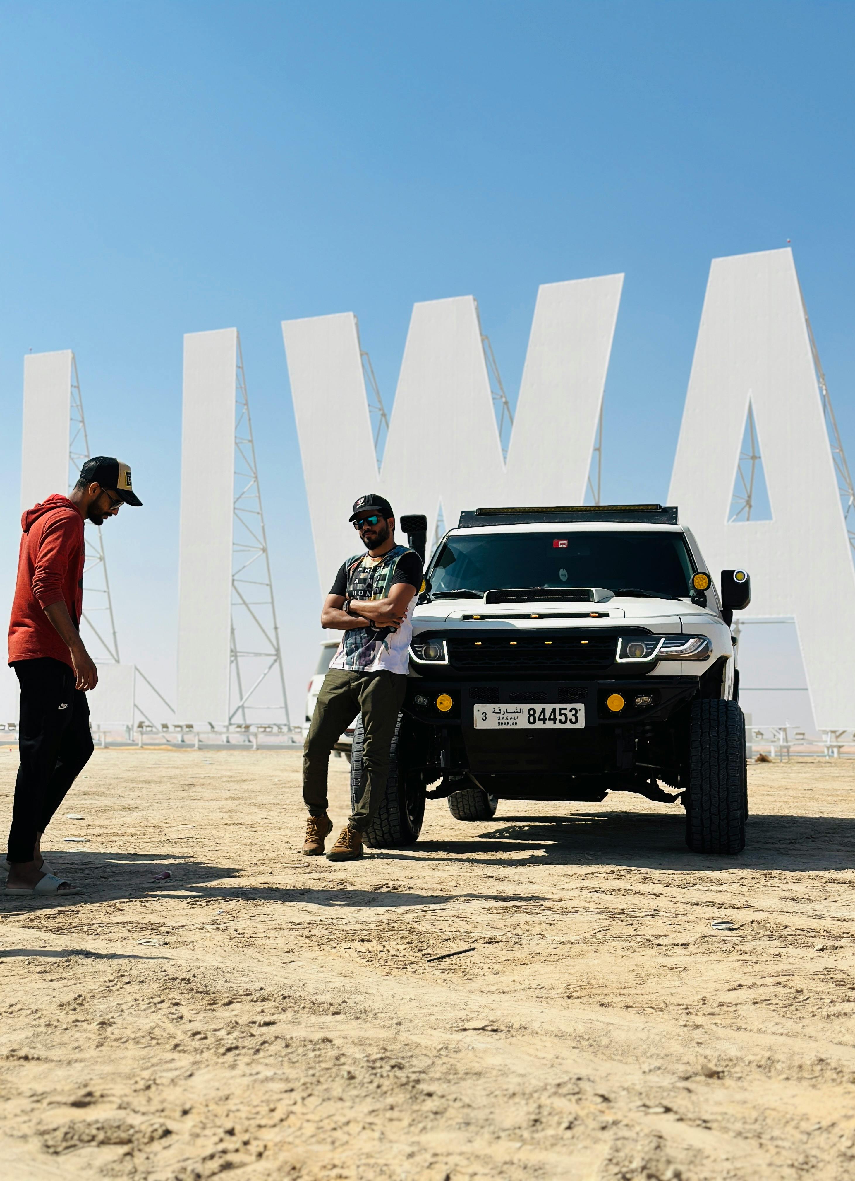 De franc Foto d'estoc gratuïta de 4x4, a l'aire lliure, abu dhabi Foto d'estoc