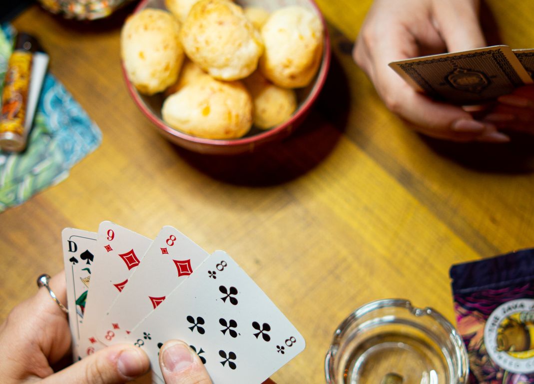 Online Casino: Spielautomaten und Live-Spiele im Überblick