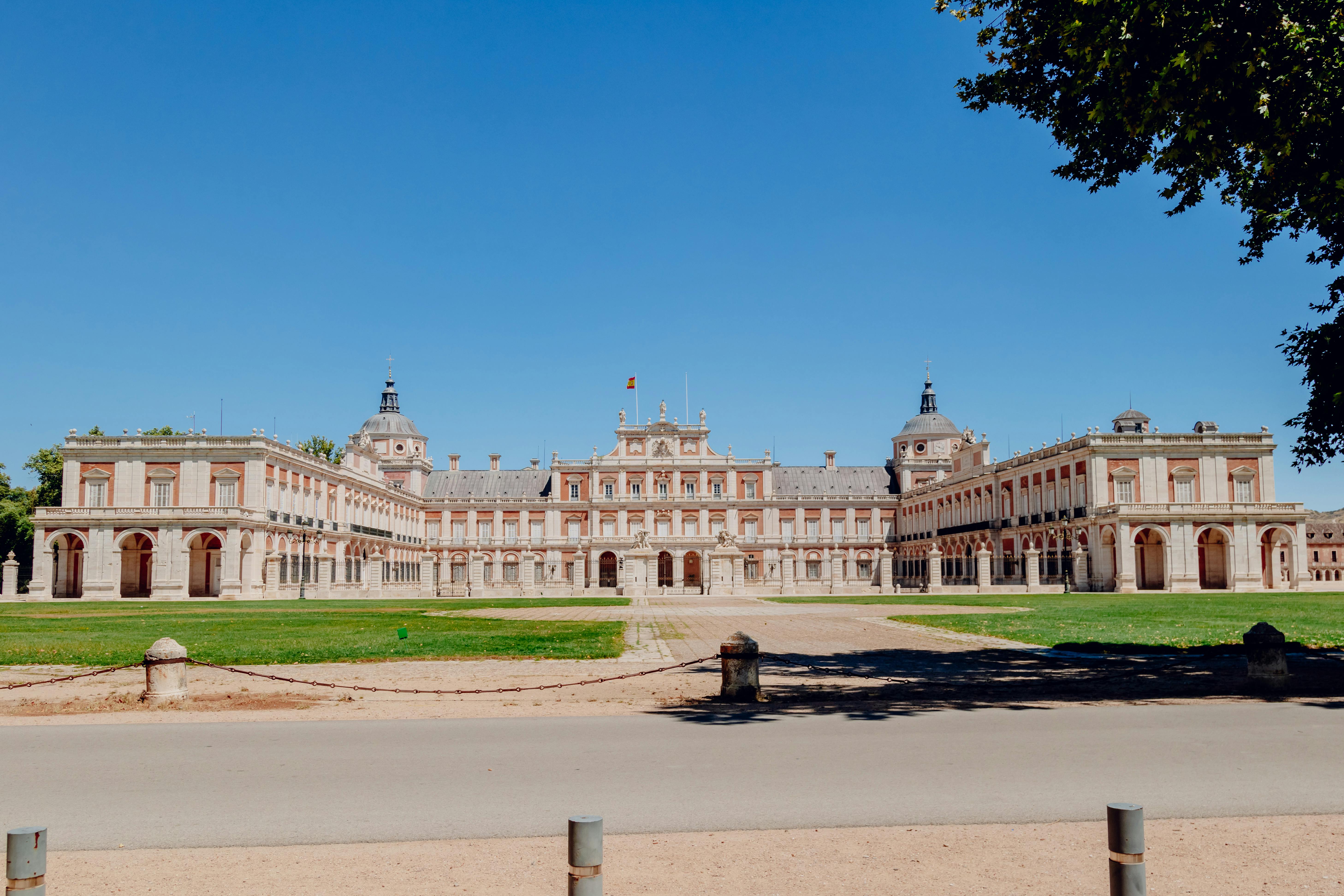 the palace of the royal palace of madrid