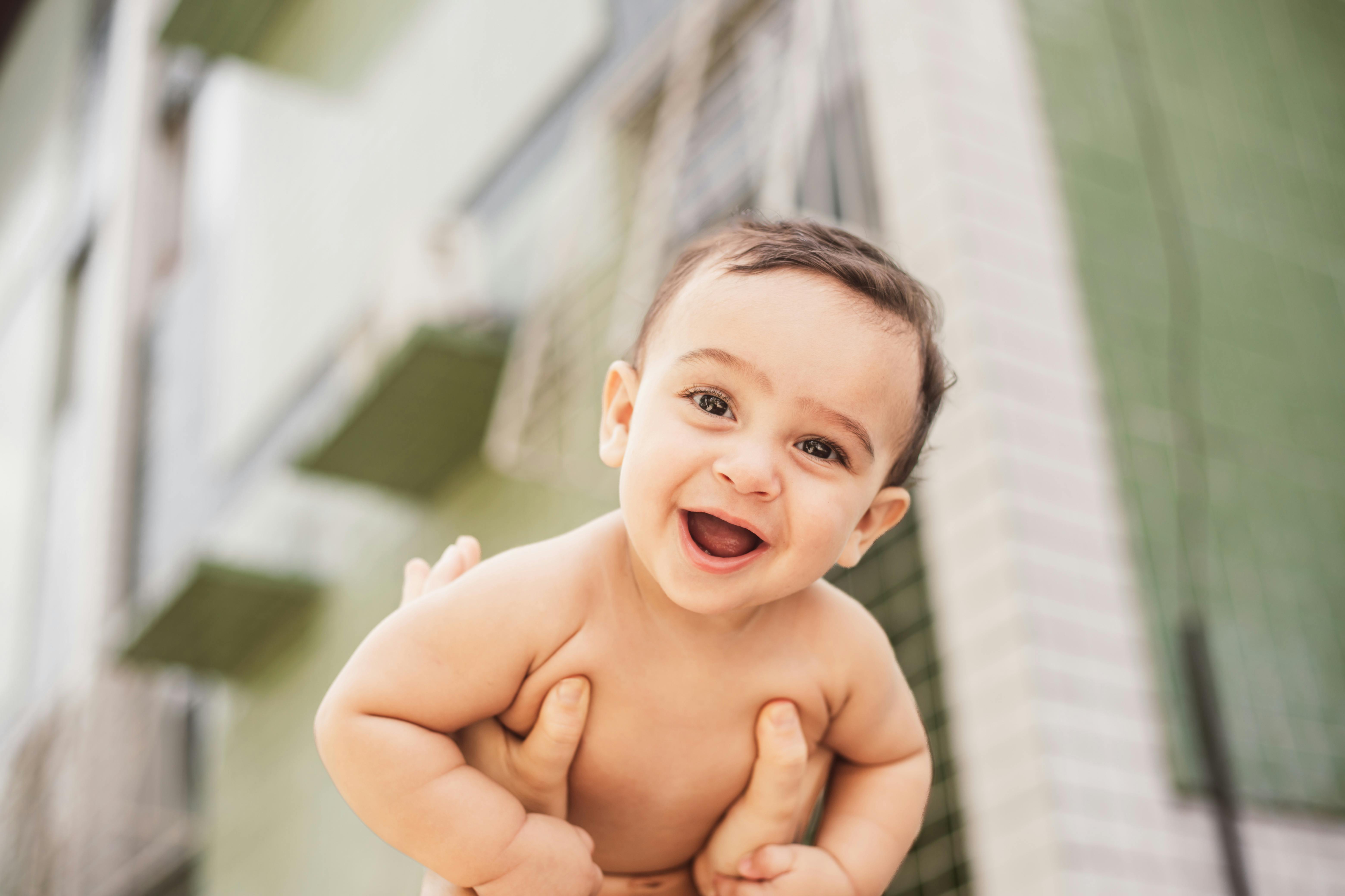 Parent advice: My 3-month-old baby is in daycare—and it's all my husband's fault. — Photo by Hannah Barata on Pexels