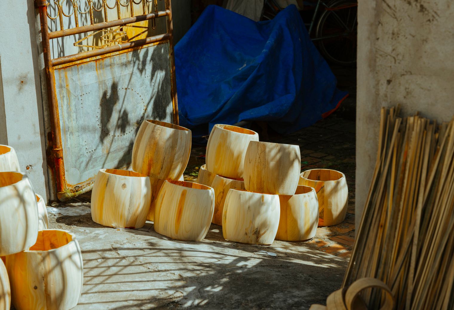 Masonry and Render Painting in Clapham Junction — quality trade paint going on in two coats
