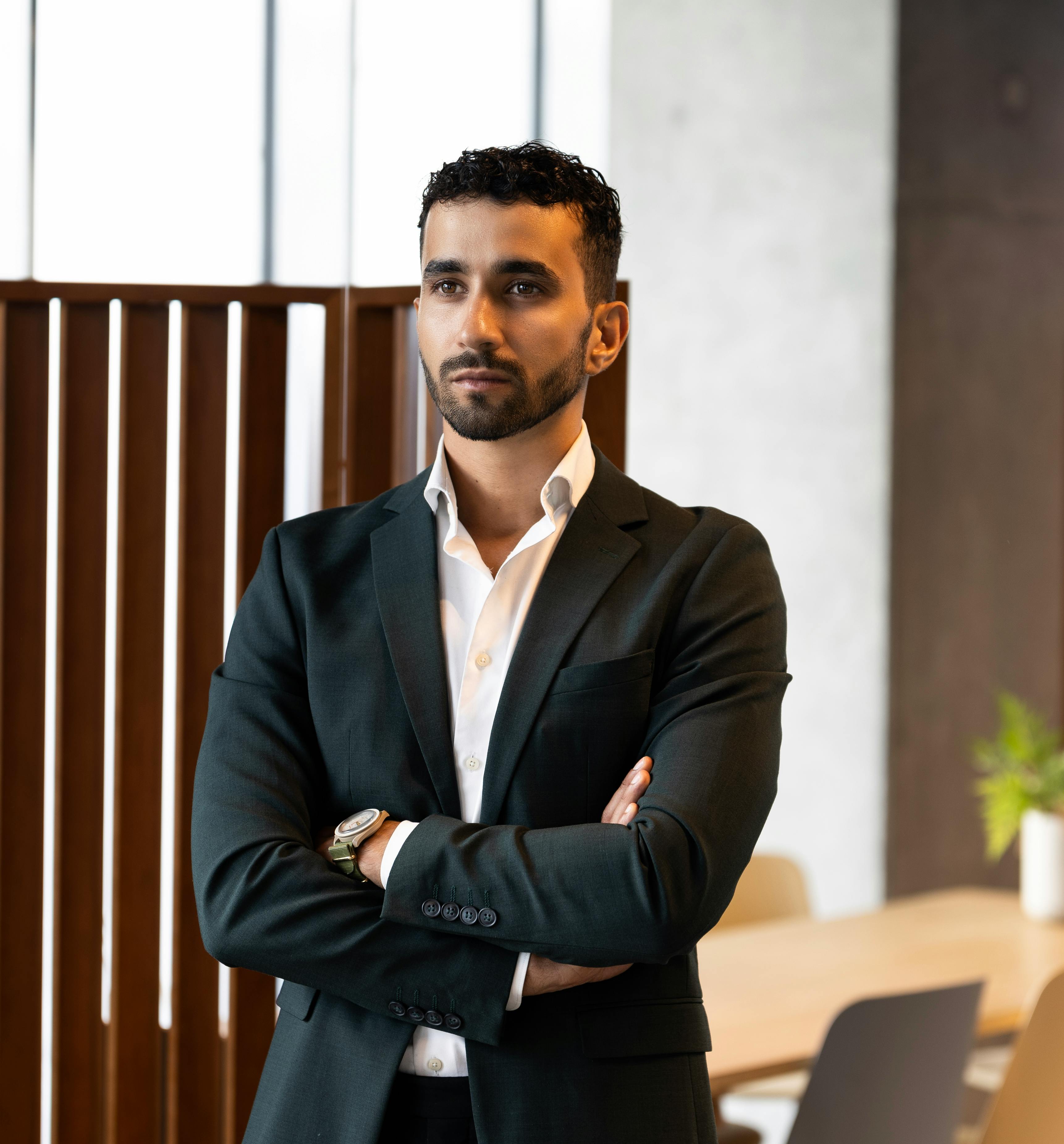 Kostenlos Kostenloses Stock Foto zu #indoor, anspruchsvoll, anzug Stock-Foto