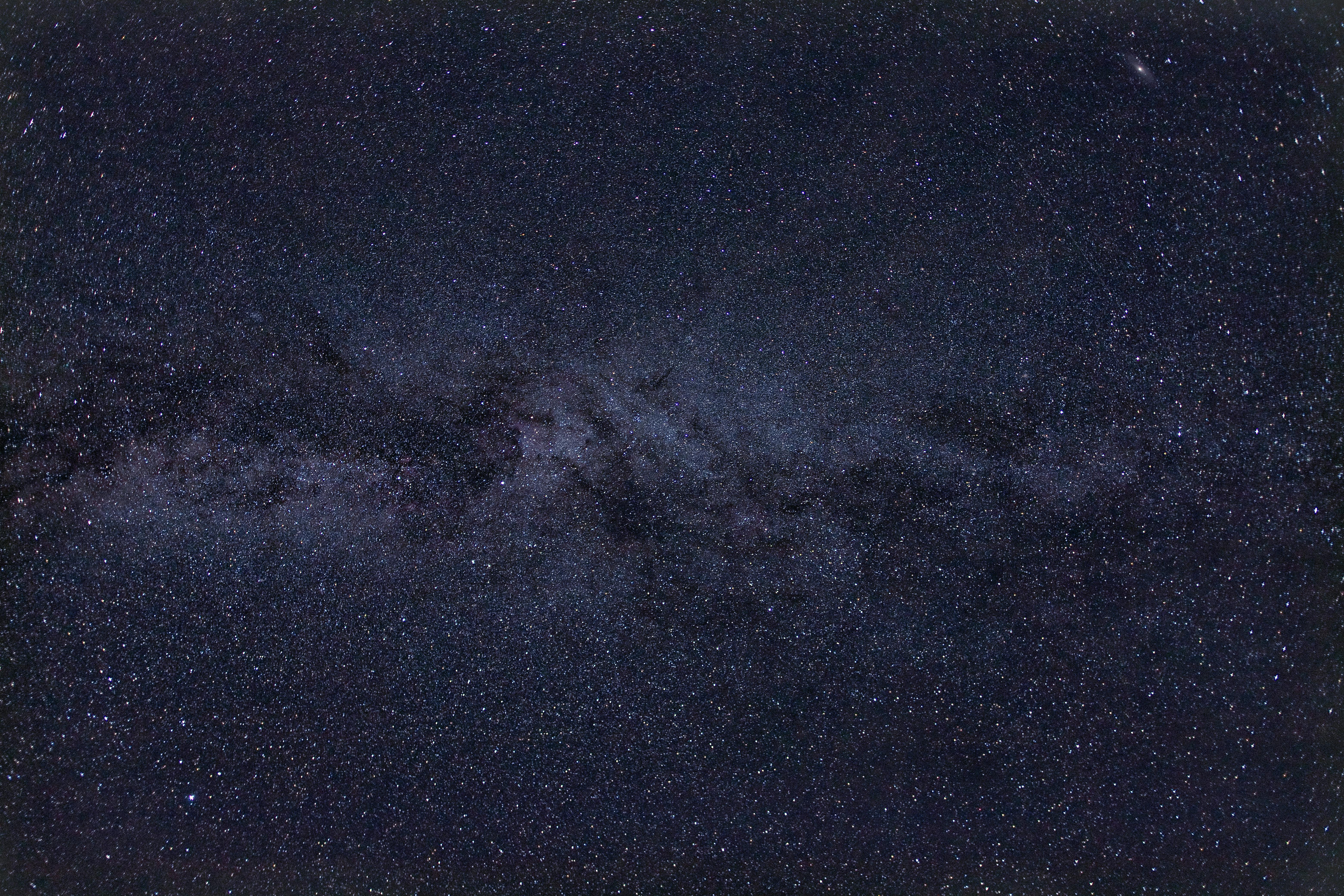 Realistic Dark Sky Full Of Stars Background